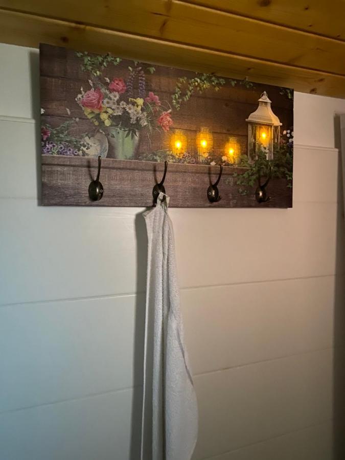 Chata Derikovo Gaboltov Luaran gambar